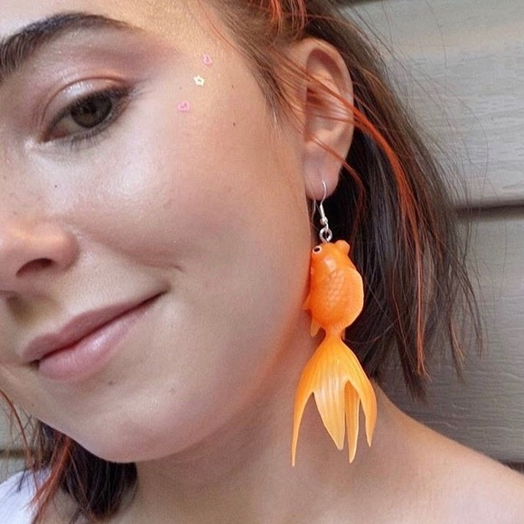handmade goldfish earrings!! - Picture 6 of 6